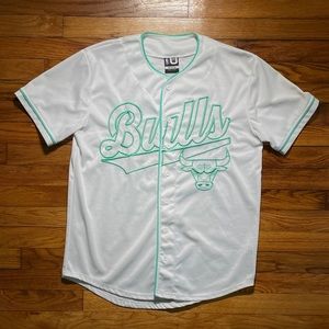 SOLD! Chicago Bulls Jersey